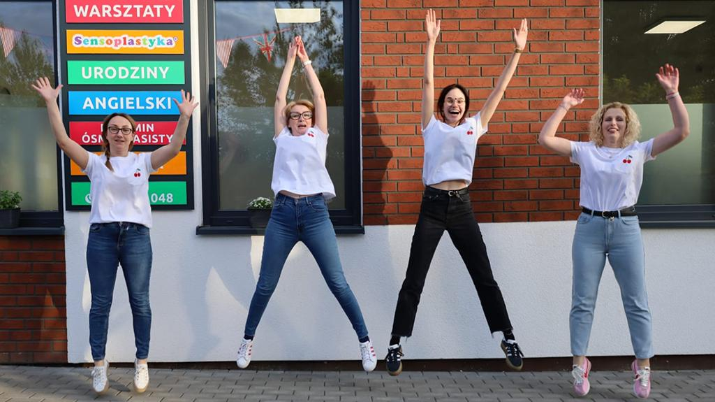 Zdjęcie na okładce dla Szkoła Językowa i Centrum Edukacyjne Dworcowa 10 i pół